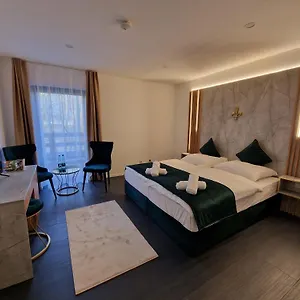 Lilium & Restaurant Hotel